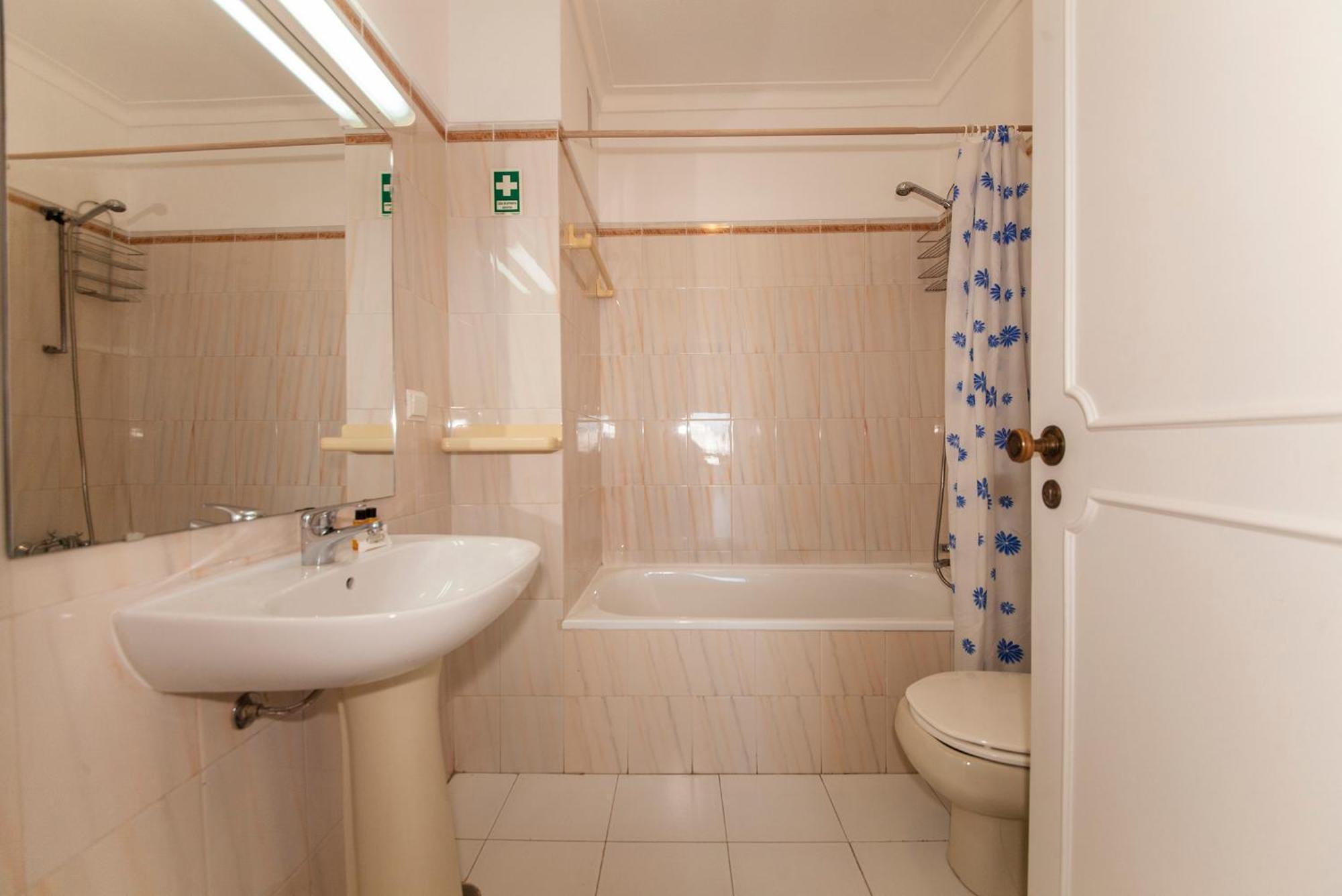 B25 - Candimar Beach Apartment Portimão Dış mekan fotoğraf
